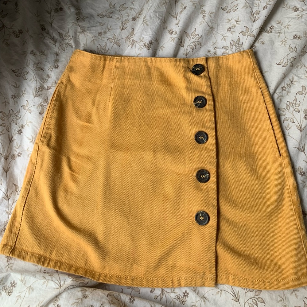 Yellow skirt